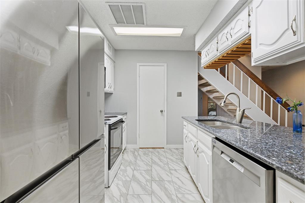 Collin Greene Condo - Residential