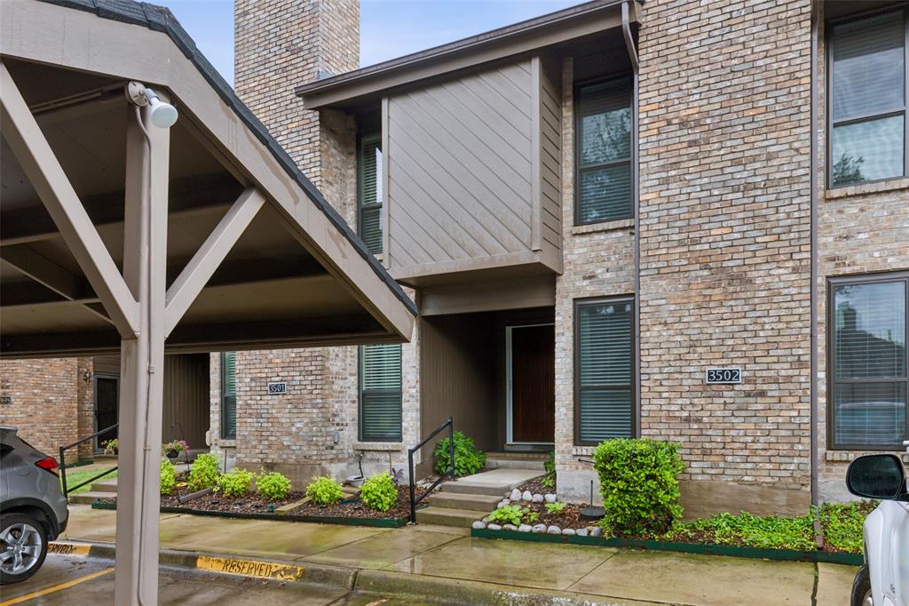 Collin Greene Condo - Residential