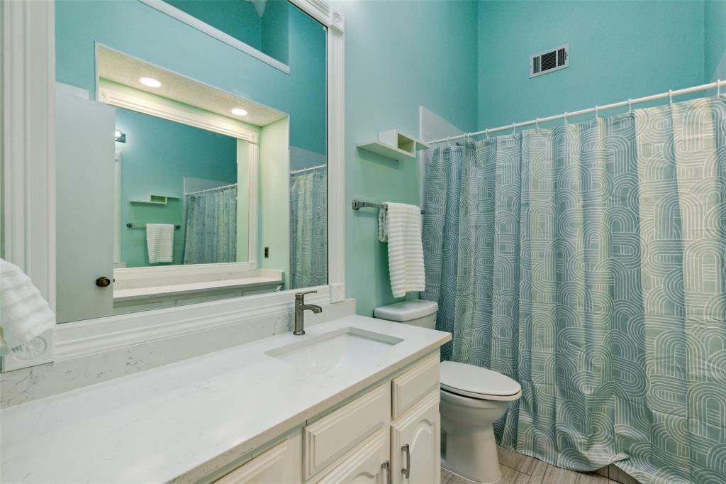 Collin Greene Condo - Residential