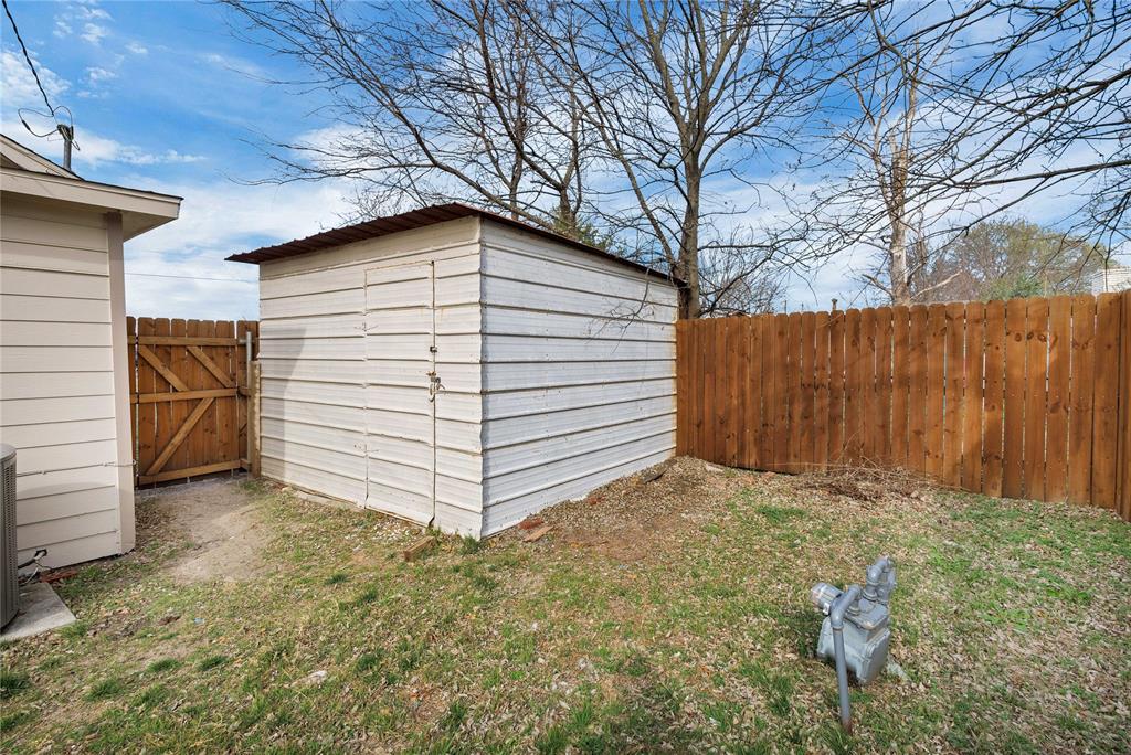 1322 N Powell Parkway