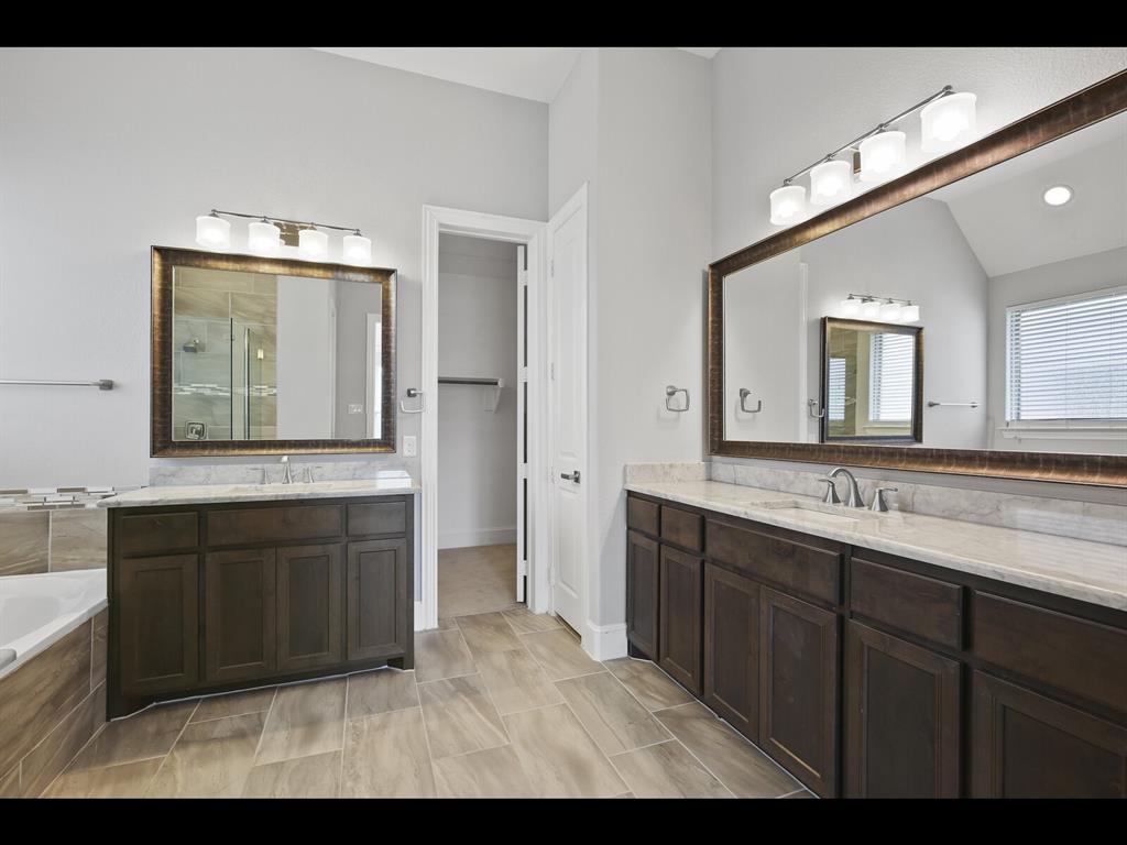 Carillon - Residential