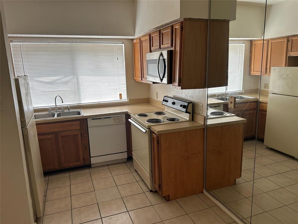 Twin Creek Collections - Residential