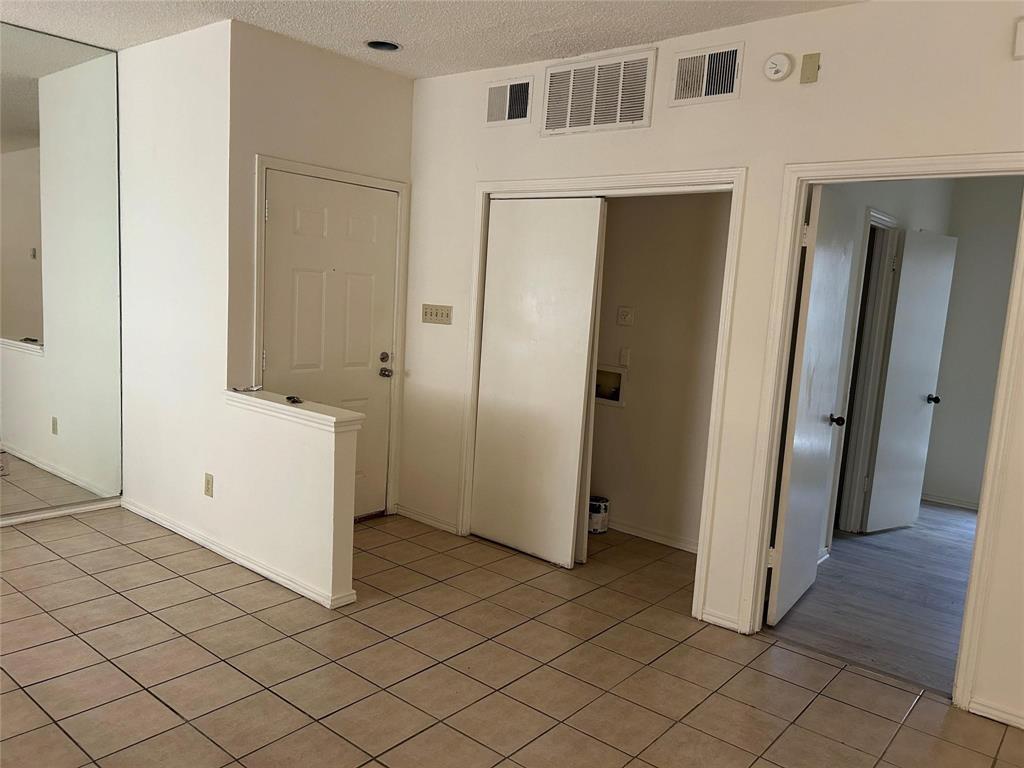 Twin Creek Collections - Residential