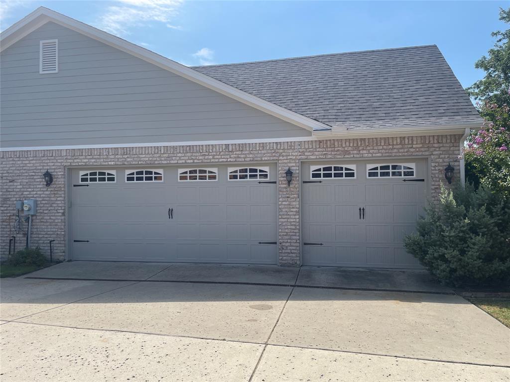 326 Harborview Drive