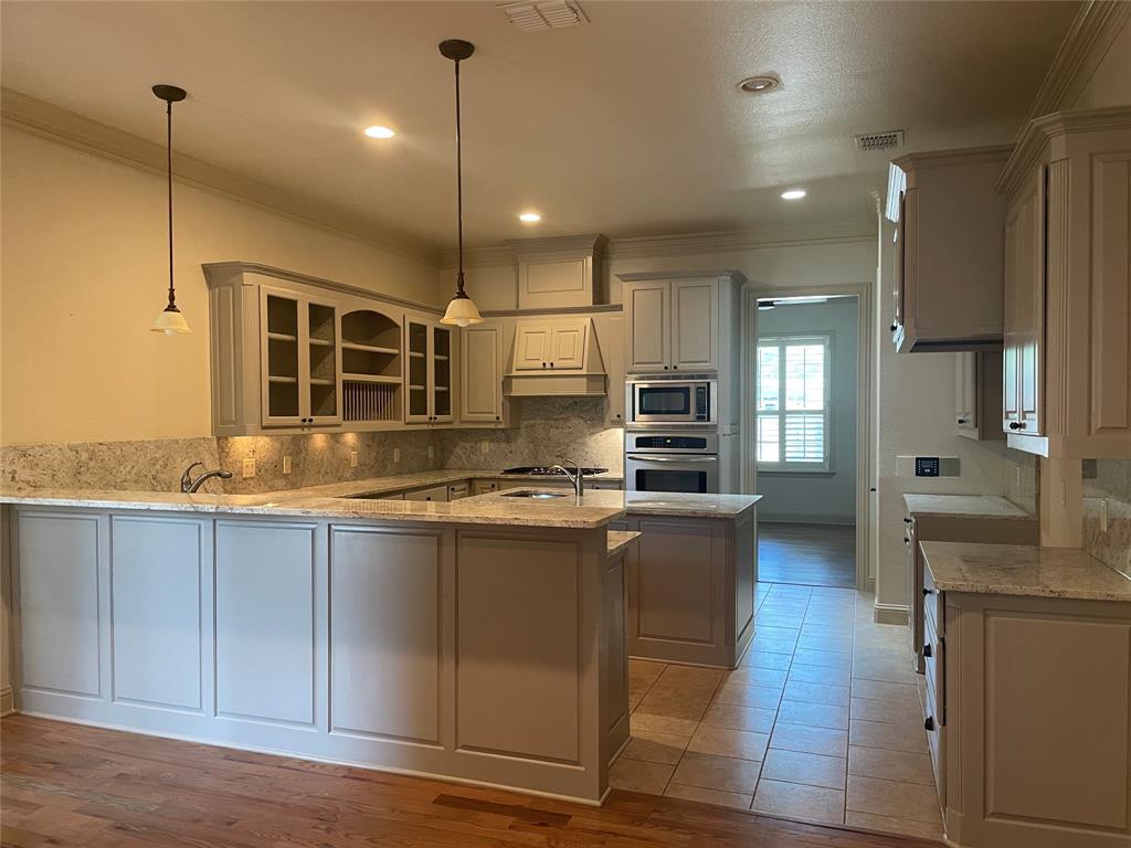 326 Harborview Drive