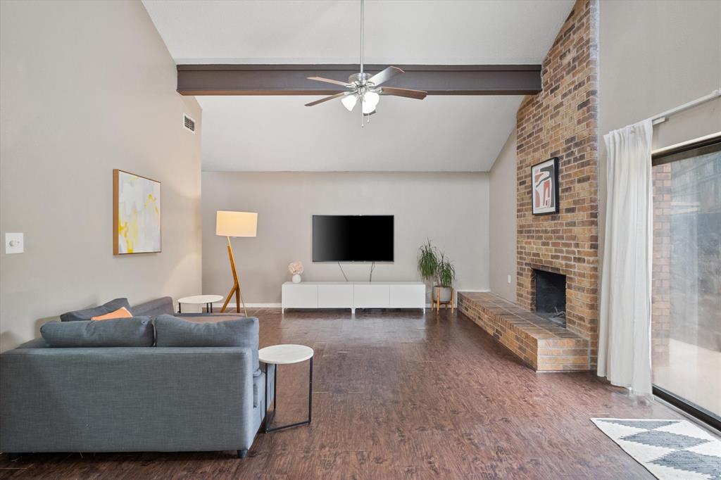 1602 Brunson Court