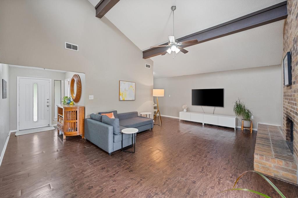 1602 Brunson Court