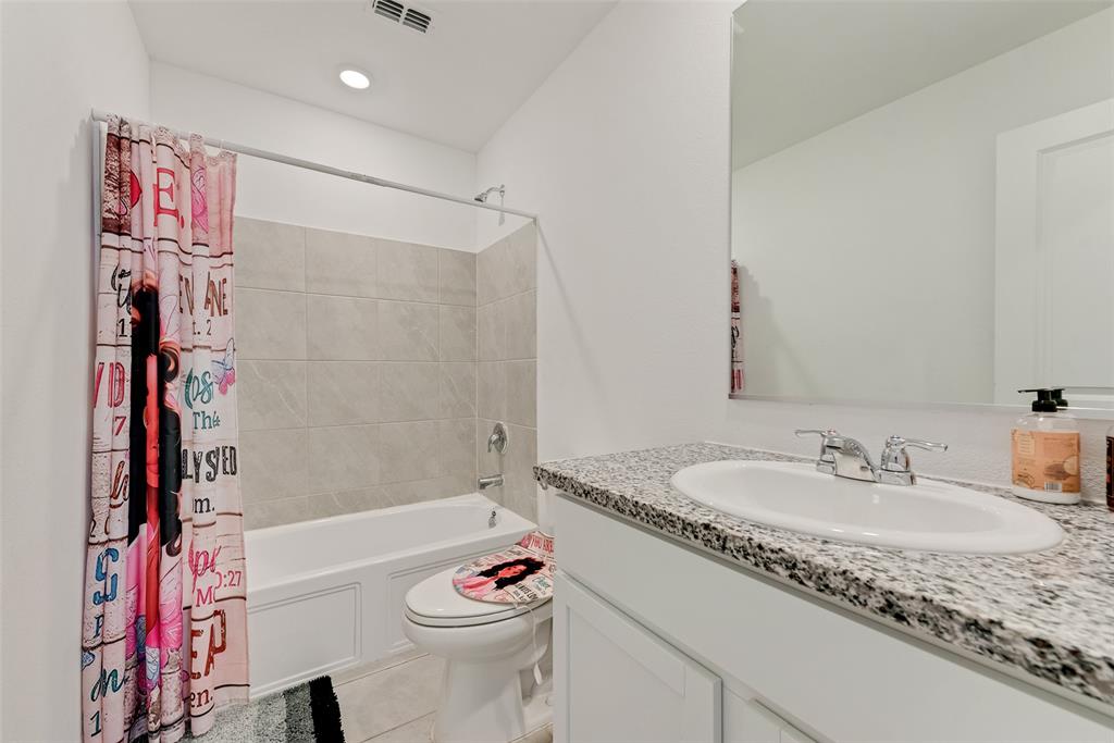 Falcon Heights Village 1 - Residential