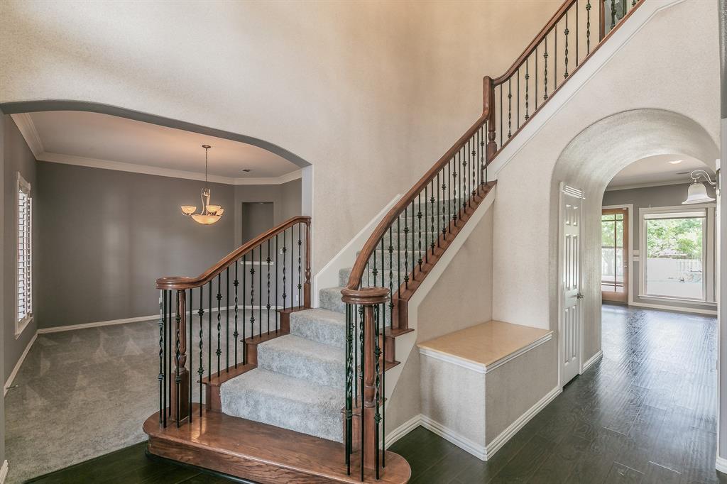 7 Oak Run Court