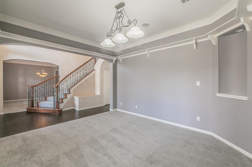 7 Oak Run Court