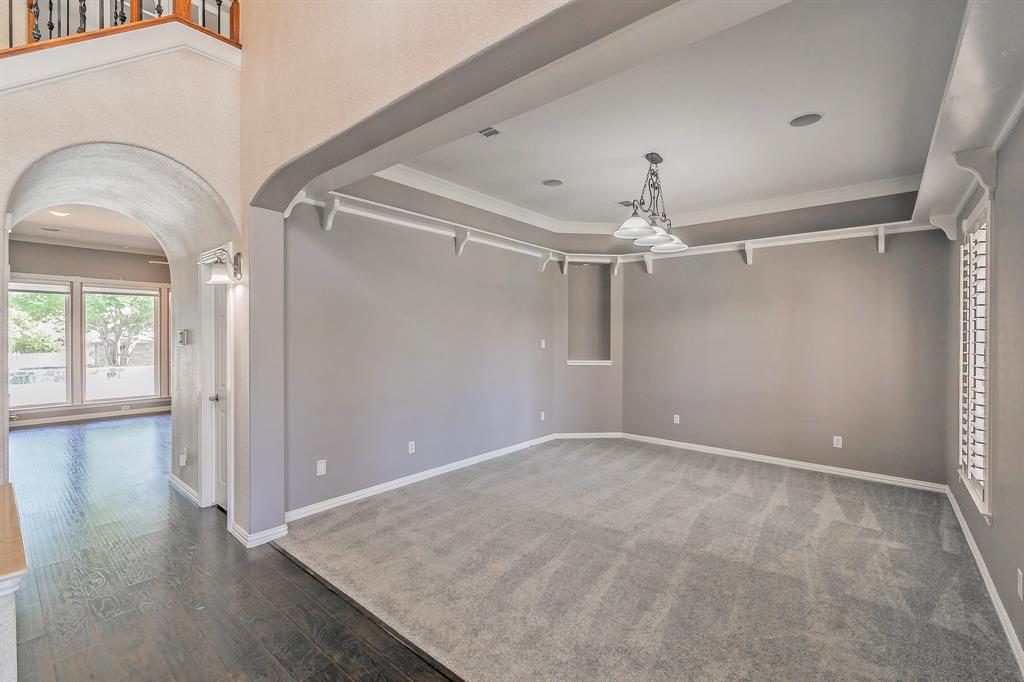 7 Oak Run Court