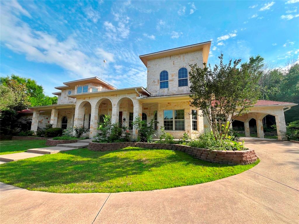 636 Duck Creek Way