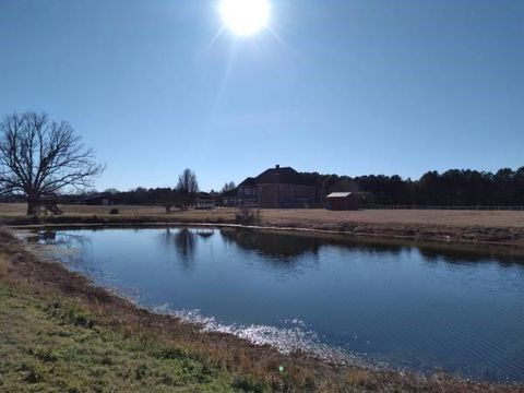 A home in De Kalb