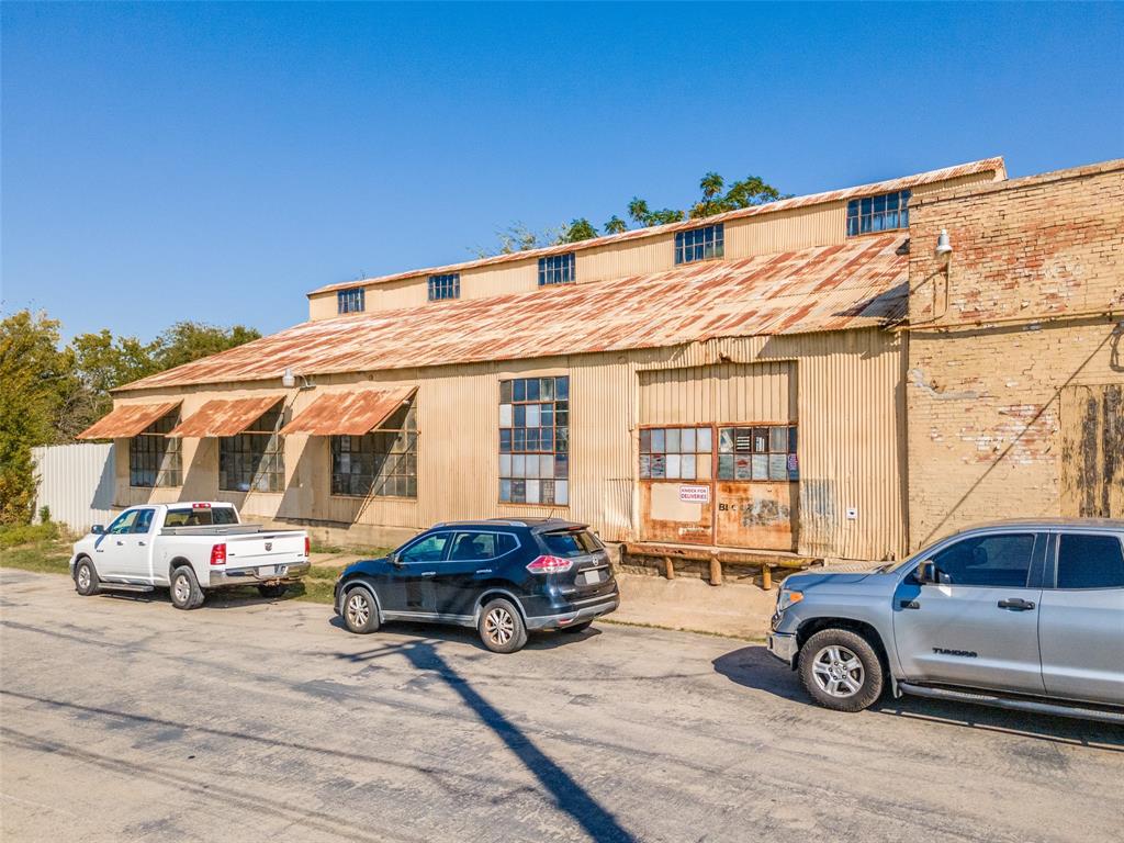 Middleton Bros Central Ave - Commercial Sale