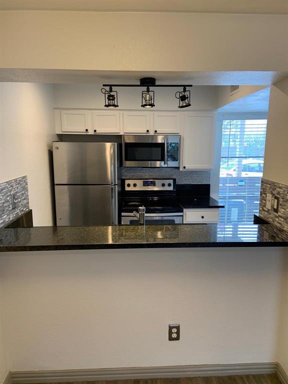 ASTON - Residential Lease