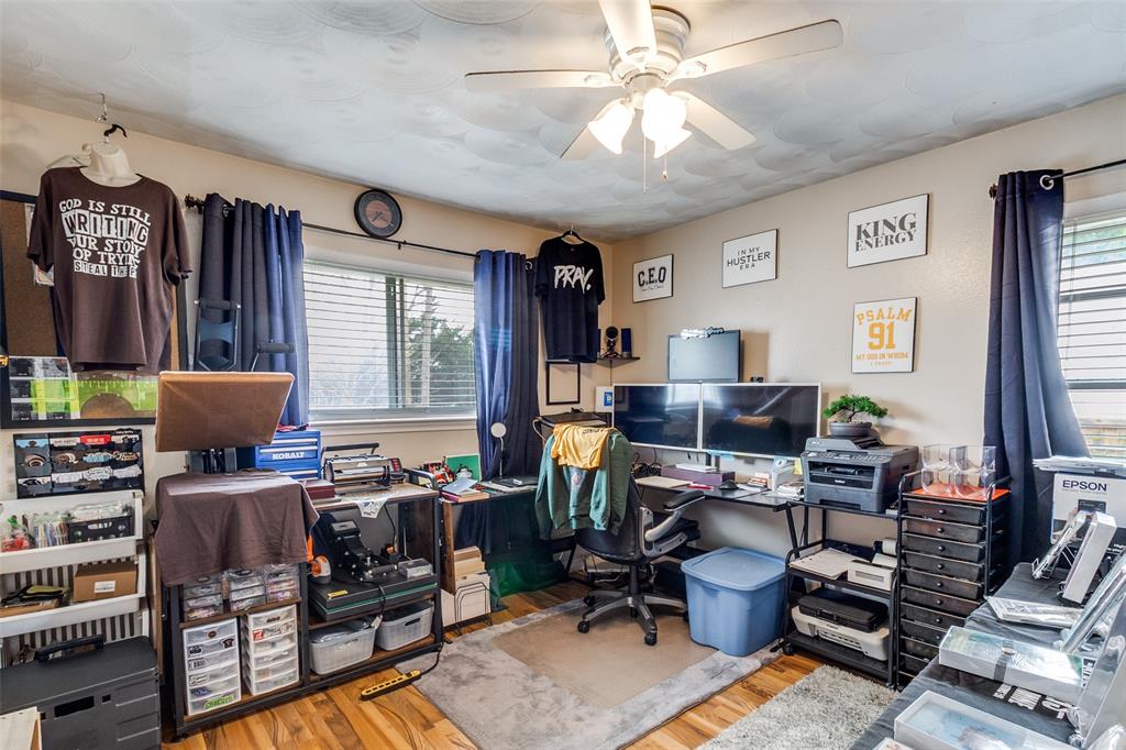 Lochwood Instl Add 03 - Residential Income