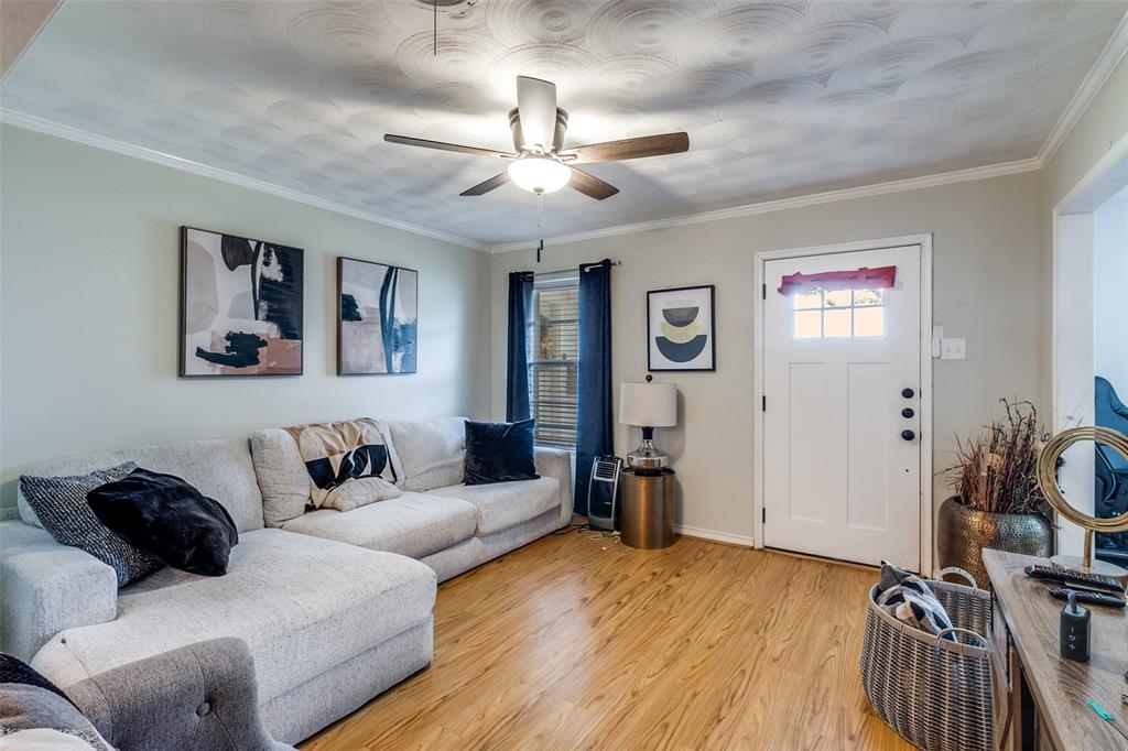 11315-11317 Lochwood Boulevard