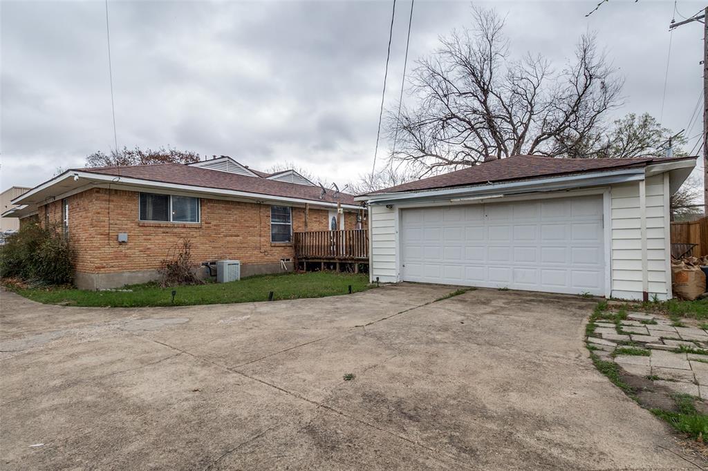 Lochwood Instl Add 03 - Residential Income