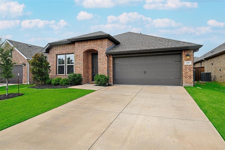 Photo 1 of 30 — 1809 Arbor Drive, Forney, TX 75126