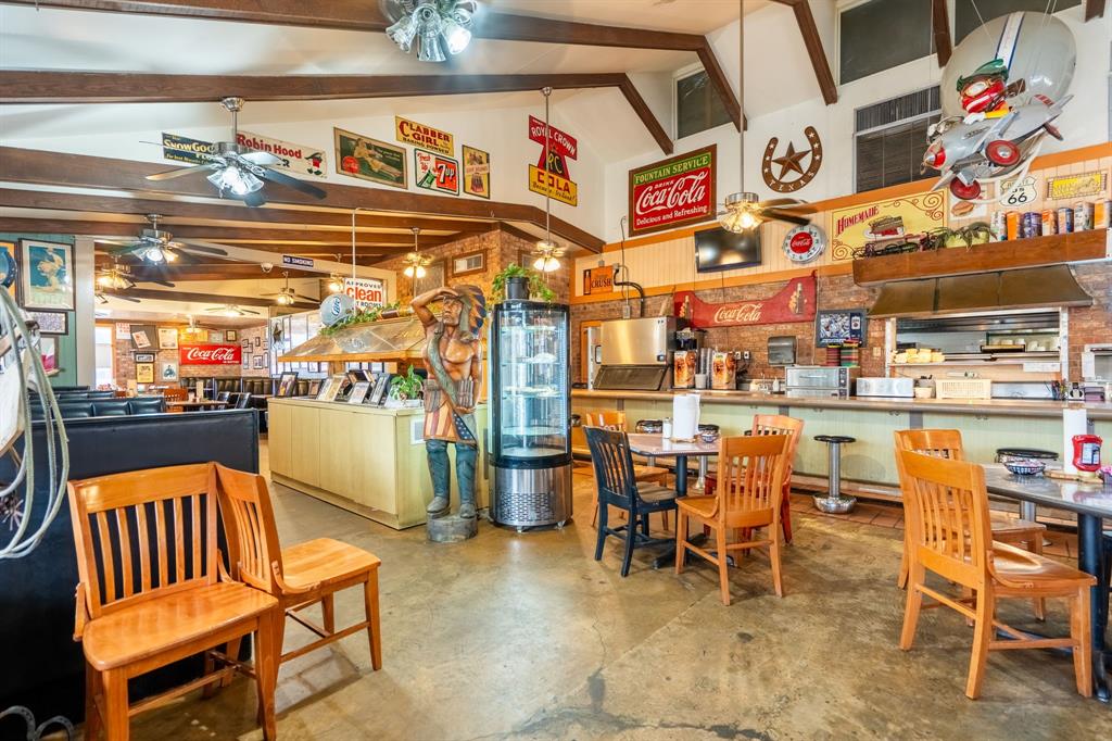 3324 Lakeview Parkway