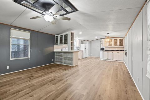 61 Lakeridge Street, Lake Dallas, TX 75065 - #: 20773916