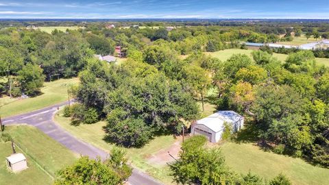 A home in Terrell