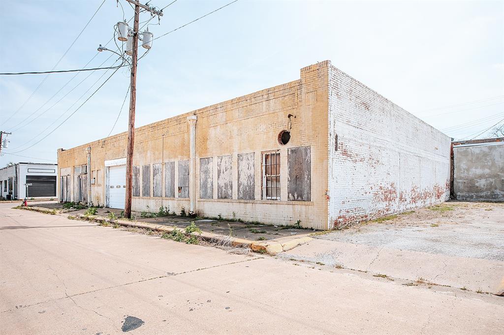 213 N Blackburn Street