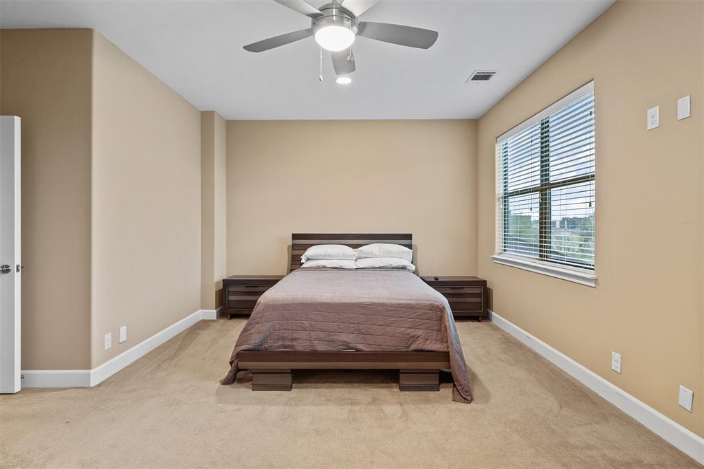 Cityscape Plaza Twnhms Condos - Residential