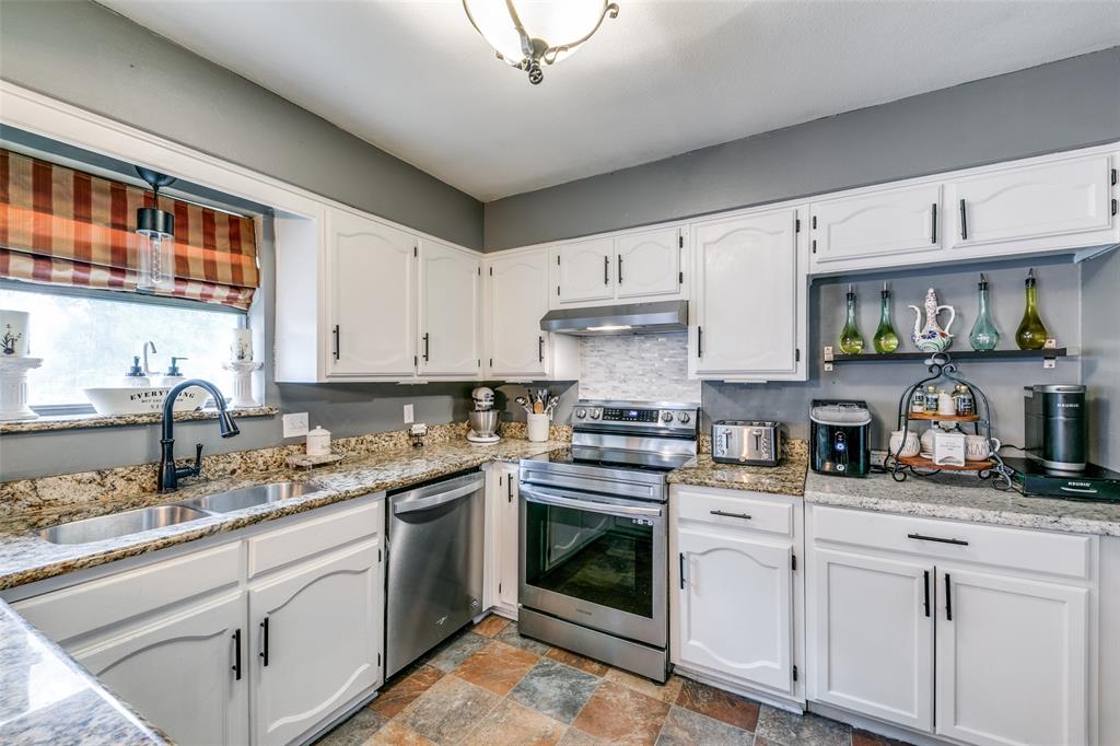 SACHSE WEST ESTATES - Residential