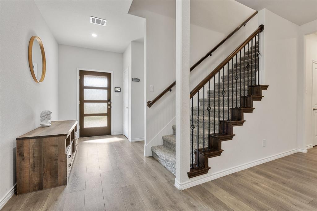 18137 Lakefront Court