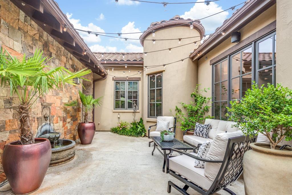 825 Regina Court