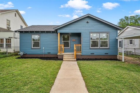 Photo of 3621 Gorman Avenue, Waco, TX 76710 (MLS # 21245360)