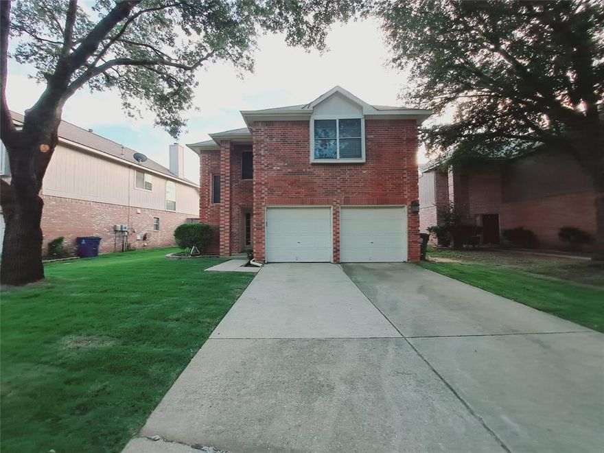 Beautiful 2-story 3-2.5-2 with two living and two dining areas. Open layout with all bedrooms and second living upstairs. Spacious den features gas log fireplace. It's cabinets galore in this open kitchen with appliances, breakfast bar, cabinet pantry and open view of the den! Master suite features his & hers walk-in closets, dual vanities, garden tub with separate shower. Ceiling fans, alarm system fenced yard with open patio and much more! Must see! Call to schedule your appointment today!