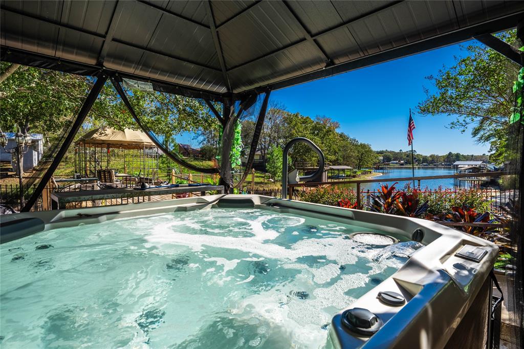 Cherokee Shores Sec E - Residential