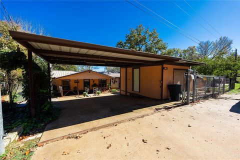 A home in Mabank