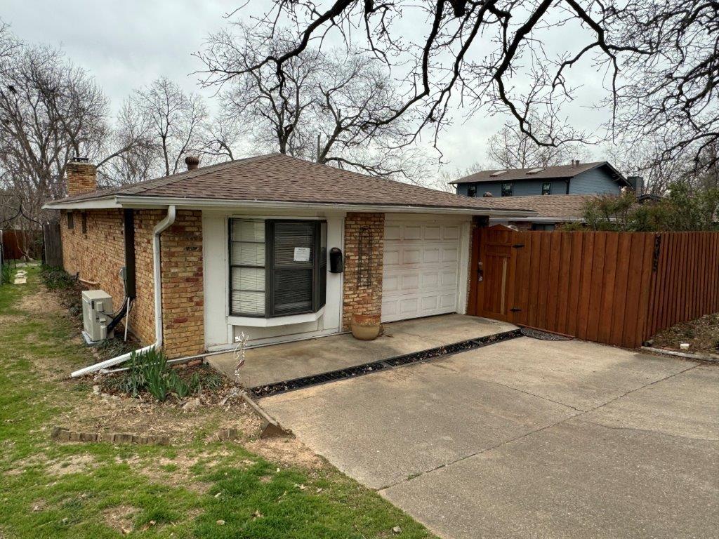 305 Dickey Drive