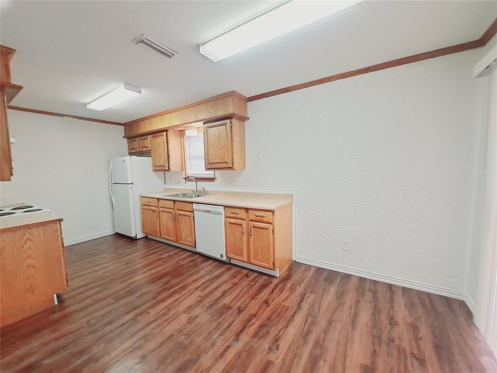 Lancaster Hills 06 - Residential Lease