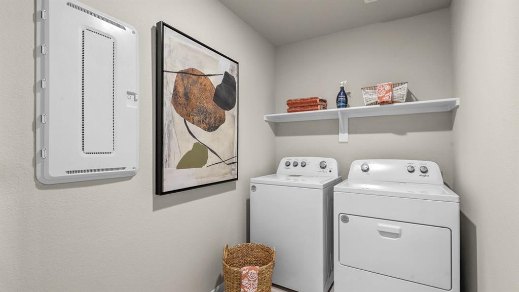Townes Landing - D.R. Horton - Residential
