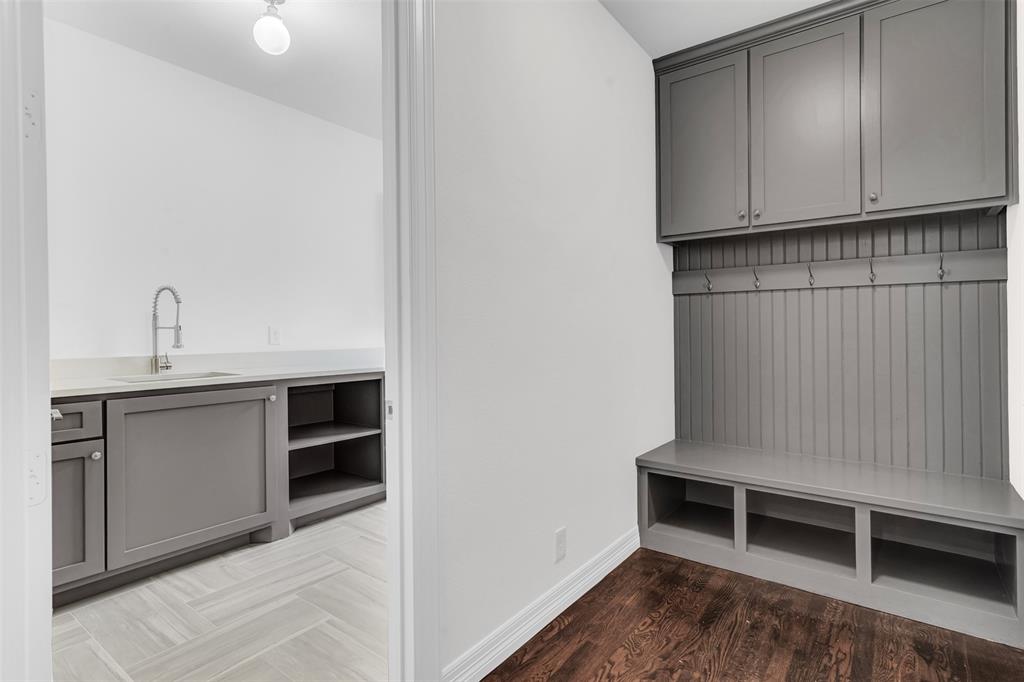 Midway Hills 04 7th Inst - Residential