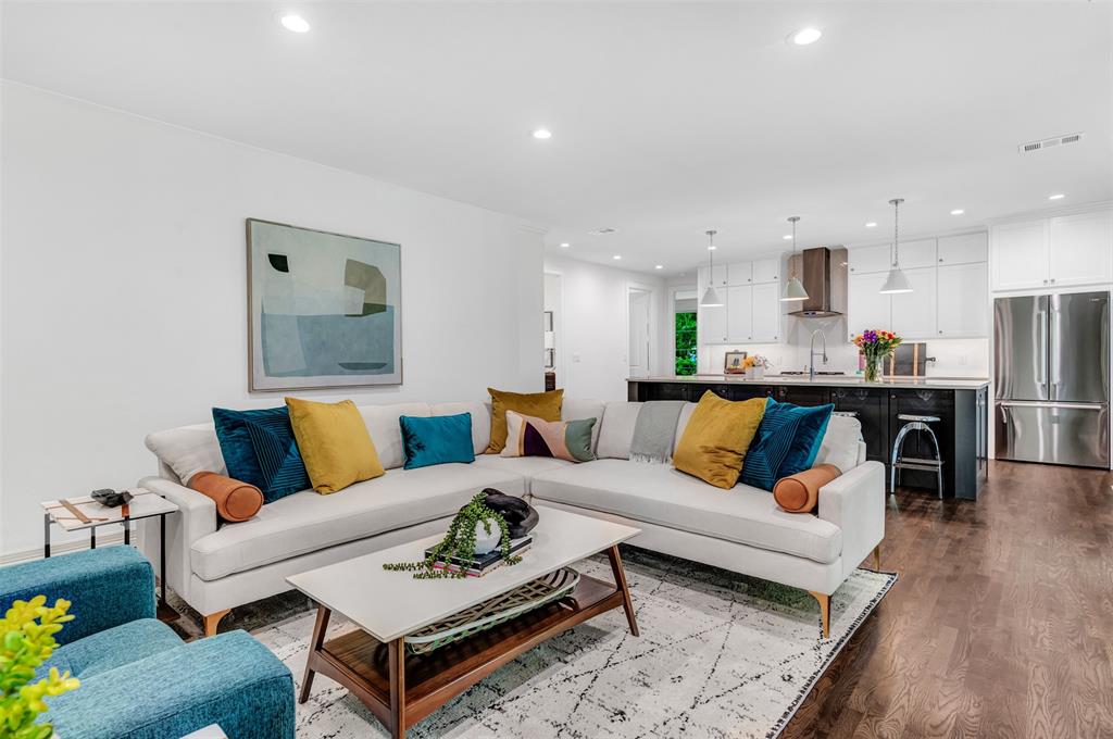 Midway Hills 04 7th Inst - Residential