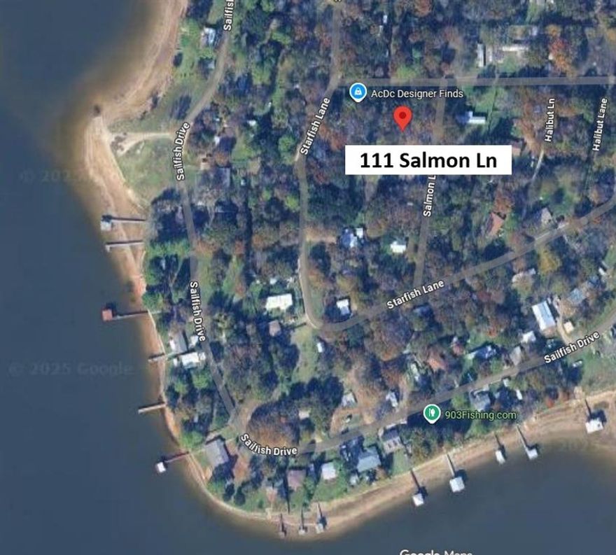 Whether you are looking to live here or just hold as a long term investment there's a lot of flexibility with this wooded lot. Popular Fishing Location and walking distance to the lake. Close to shopping centers and restaurants. Quiet neighborhood. Do not miss out on this beautiful lot! Go see anytime.