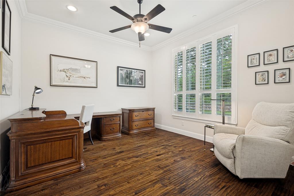 1613 Riviera Lane