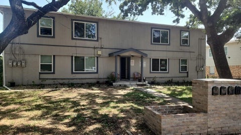 Photo of 2232 Riverview Drive #D, Irving, TX 75060 (MLS # 21389047)