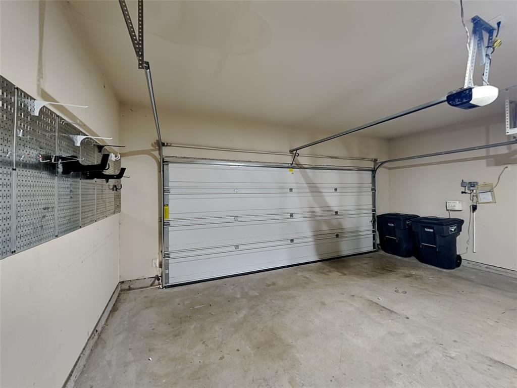 Beechwood Creeks - Residential Lease