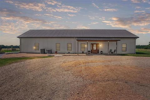 Photo of 2900 Fm 198 E, Lake Creek, TX 75450 (MLS # 21255041)