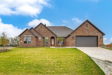 A home in Crowley