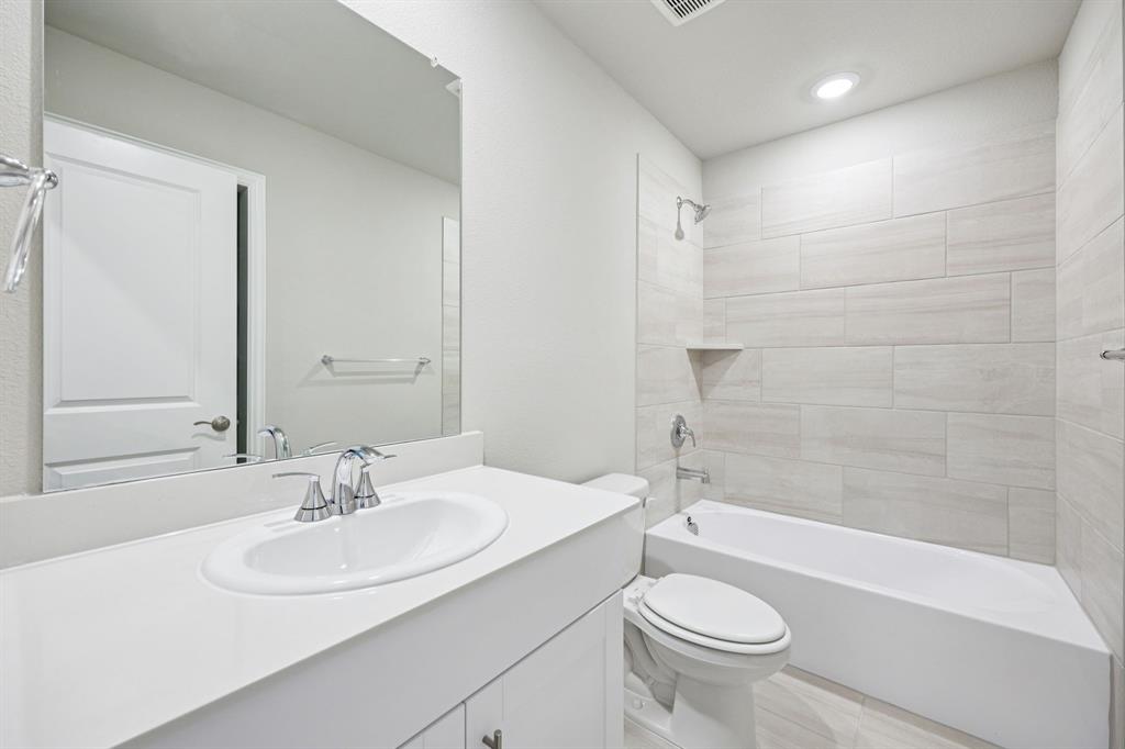 Lakehaven - Residential