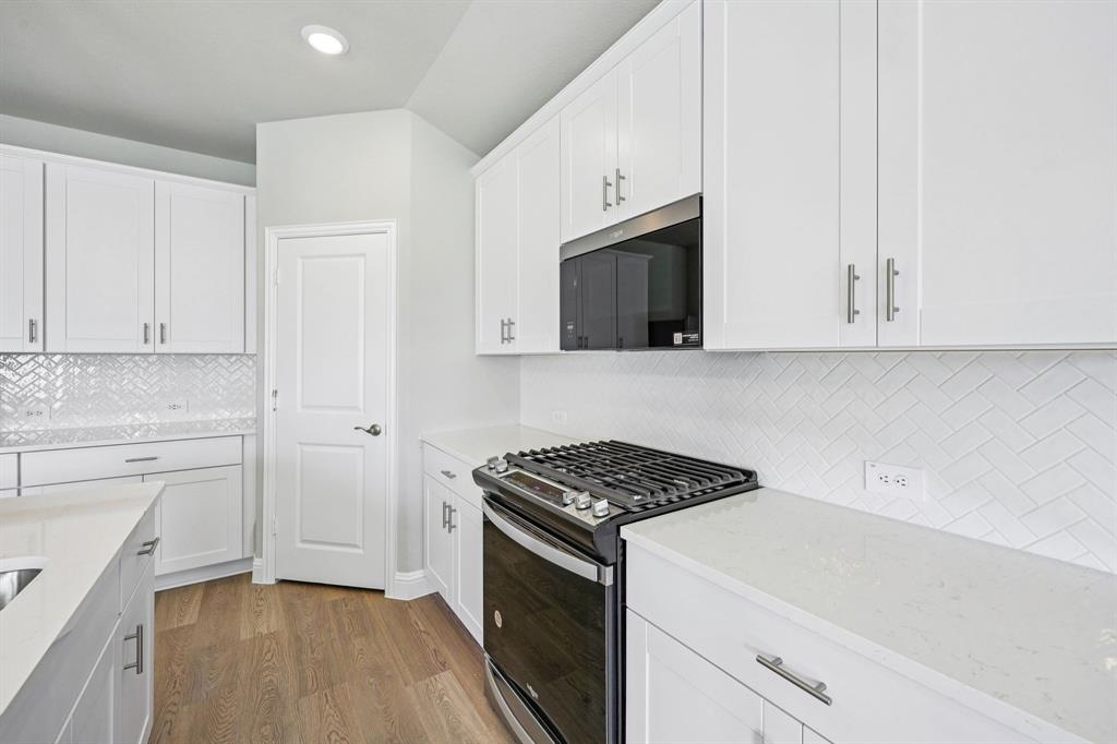 Lakehaven - Residential