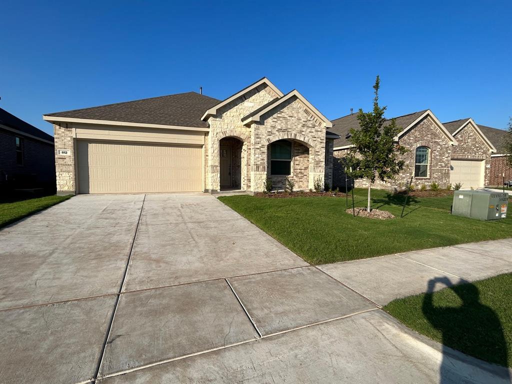 812 Black Hawk Drive