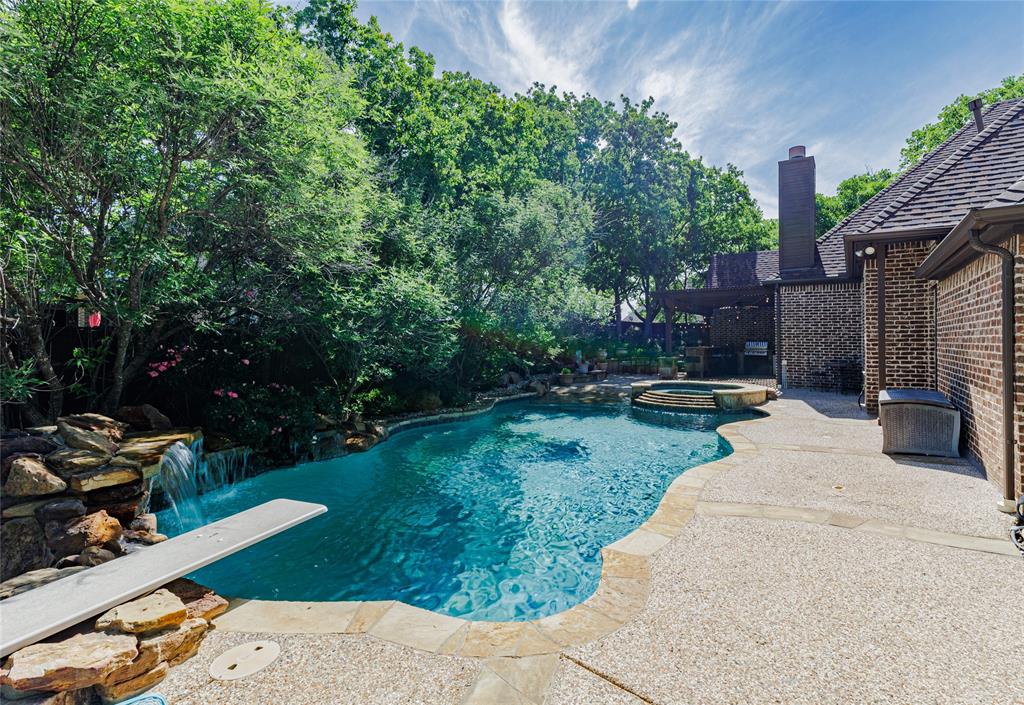 1417 Briar Crossing Drive